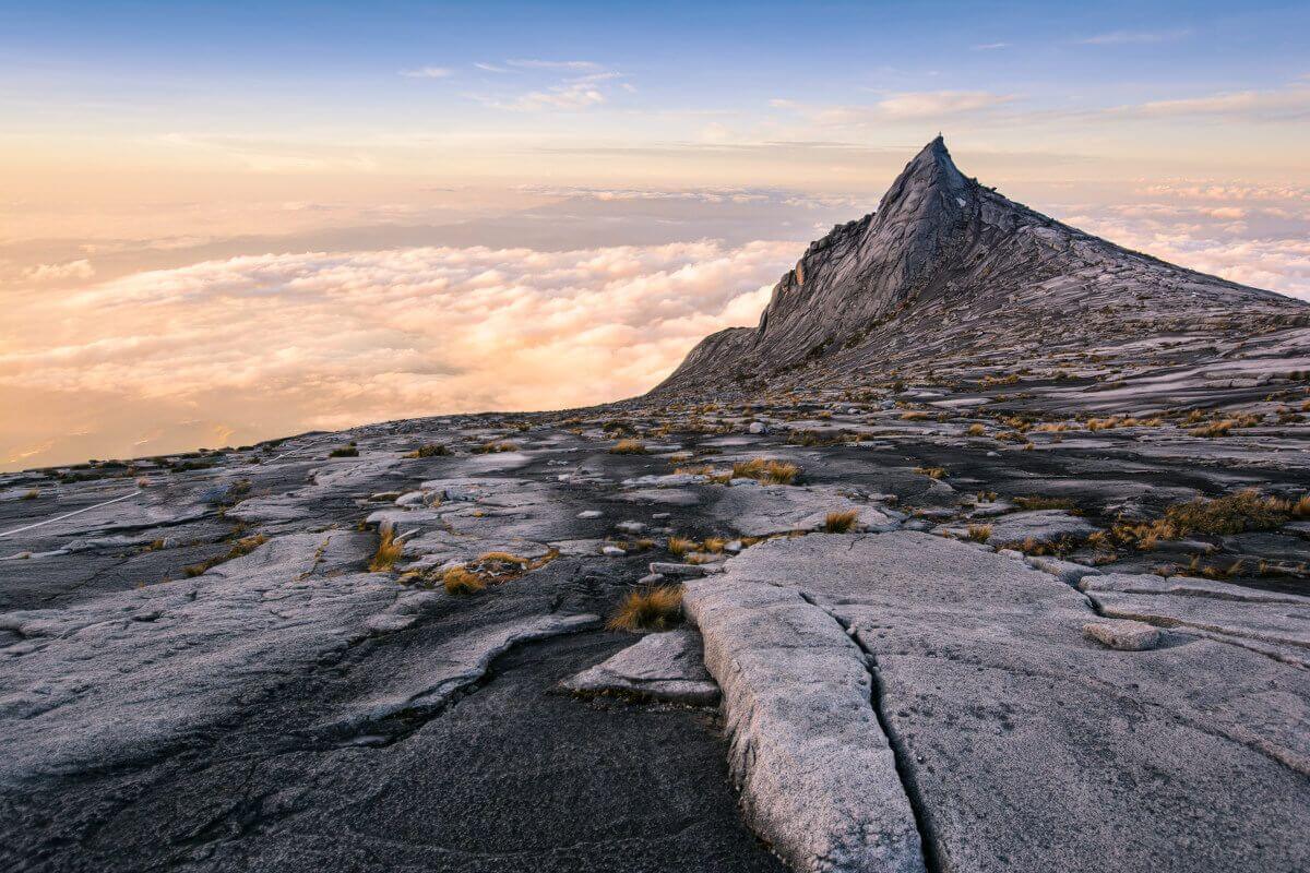 uitzicht vanaf mnt Kinabalu