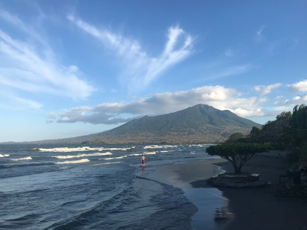 Playa Santo Domingo Ometepe