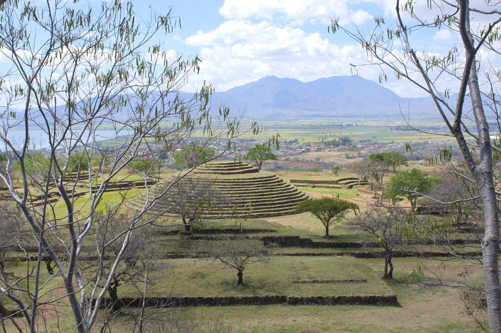 Guachimontones