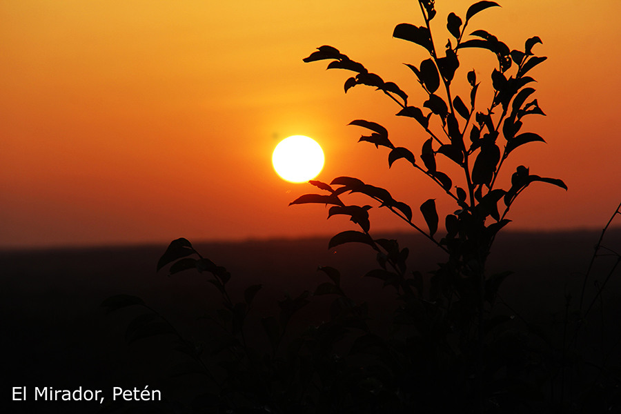 zonsondergang bij El Mirador