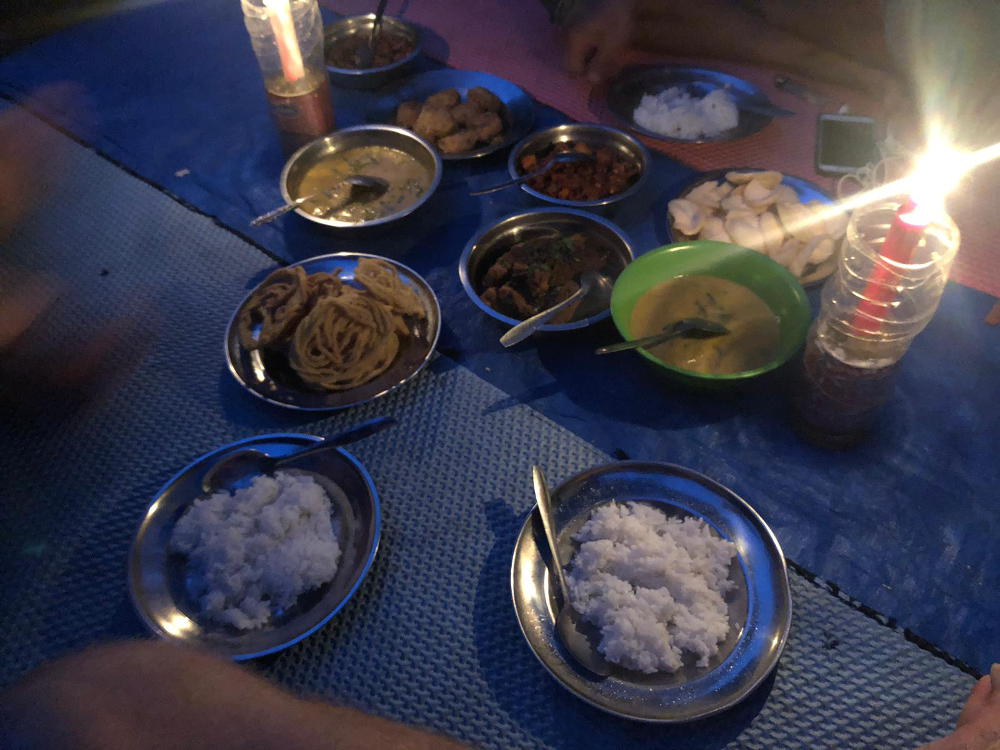 Eten Bukit Lawang