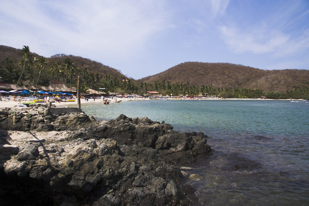 Lost Gatos beach Zihuatanejo Mexico 