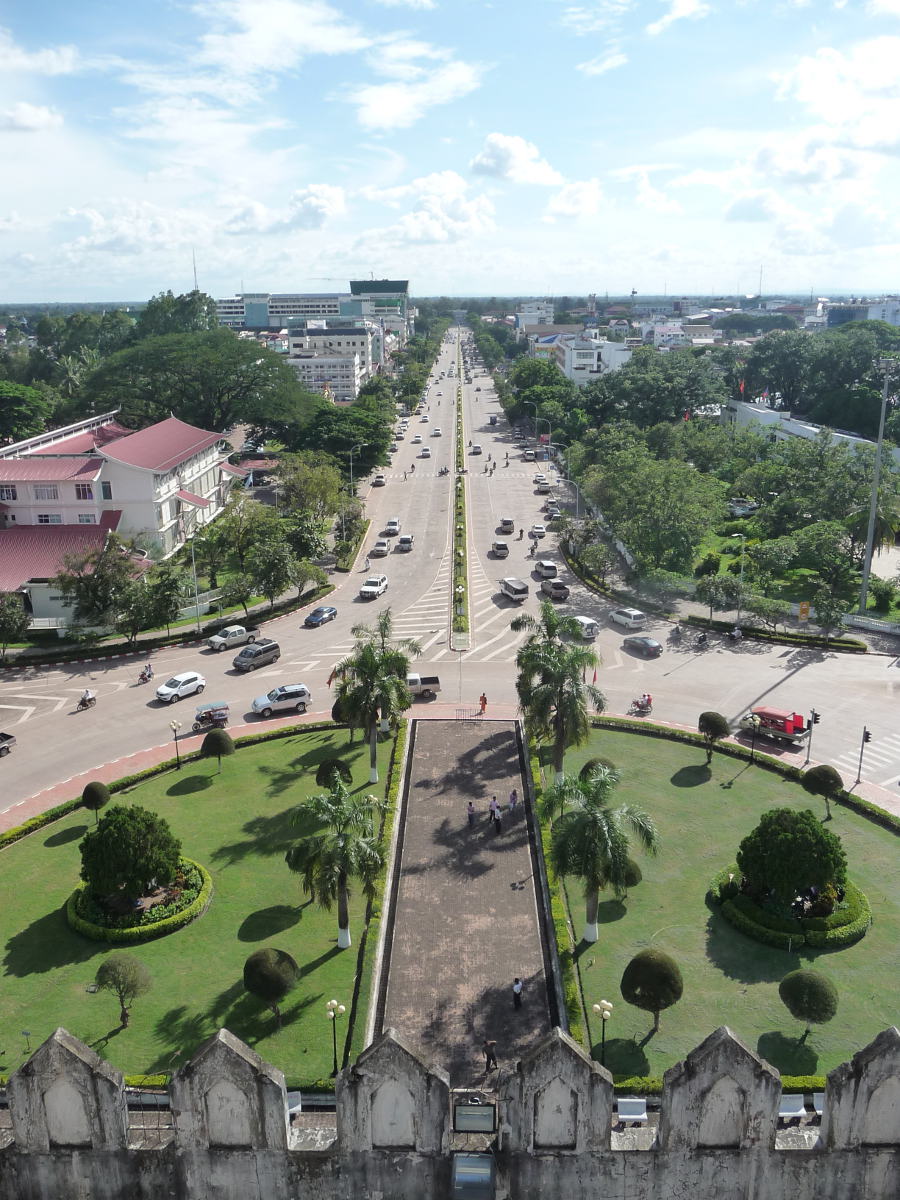 Patuxai, Laos