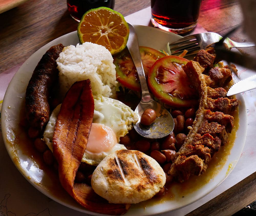 Bandeja Paisa uit Colombia