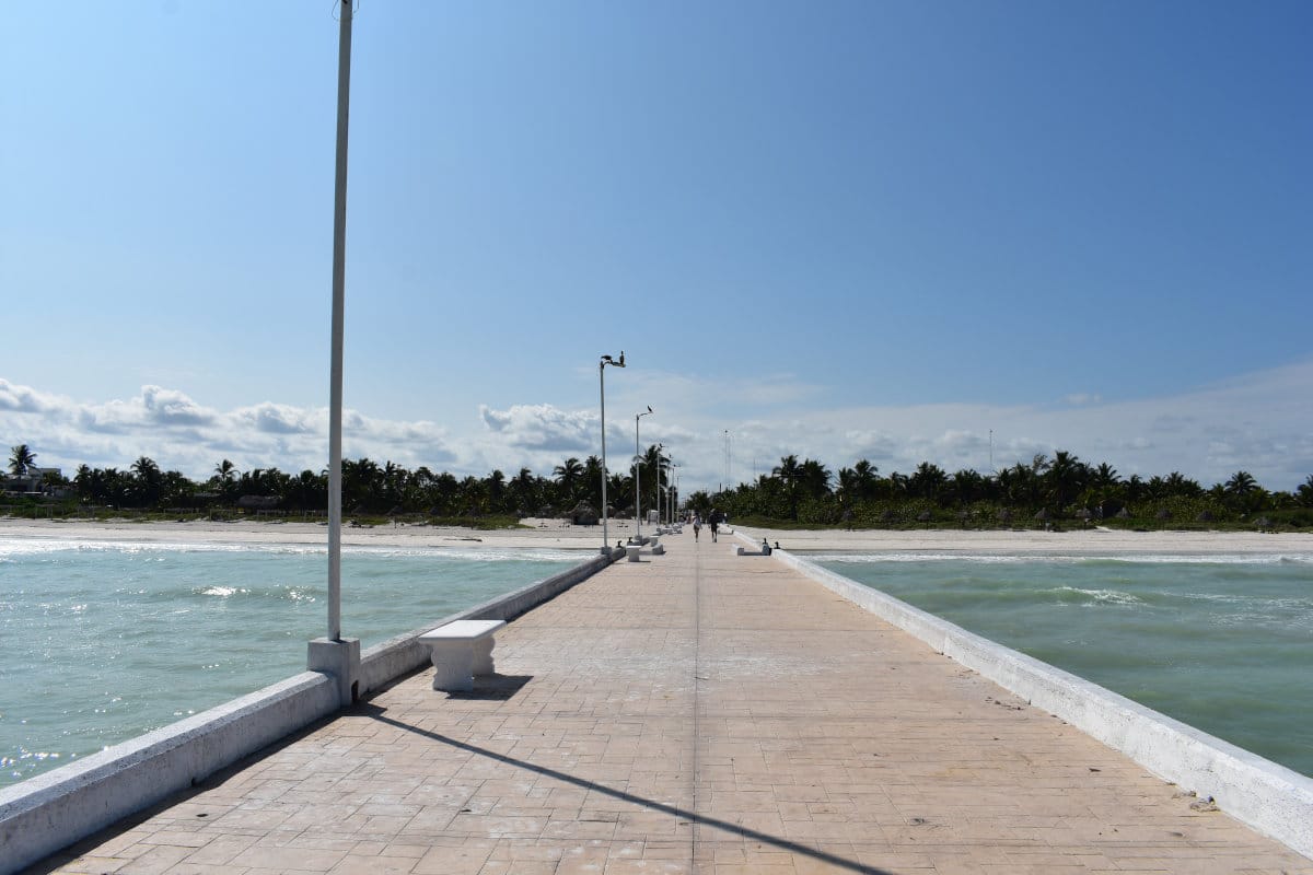 El Cuyo pier