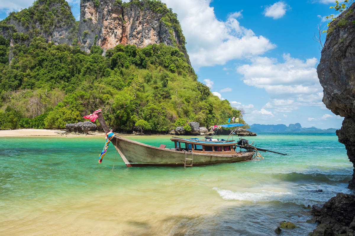 Longtail Boat