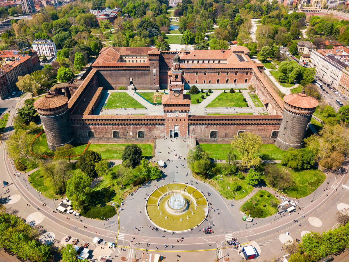  Castello Sforzesco